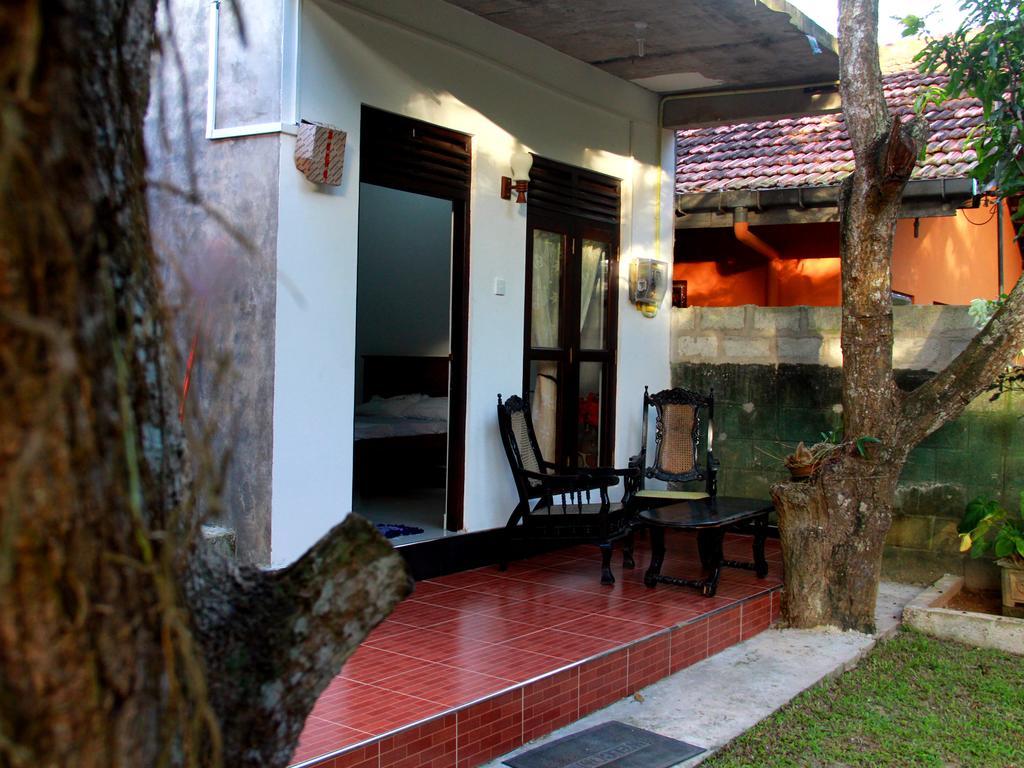 Lotus Villa มิริสซา ภายนอก รูปภาพ
