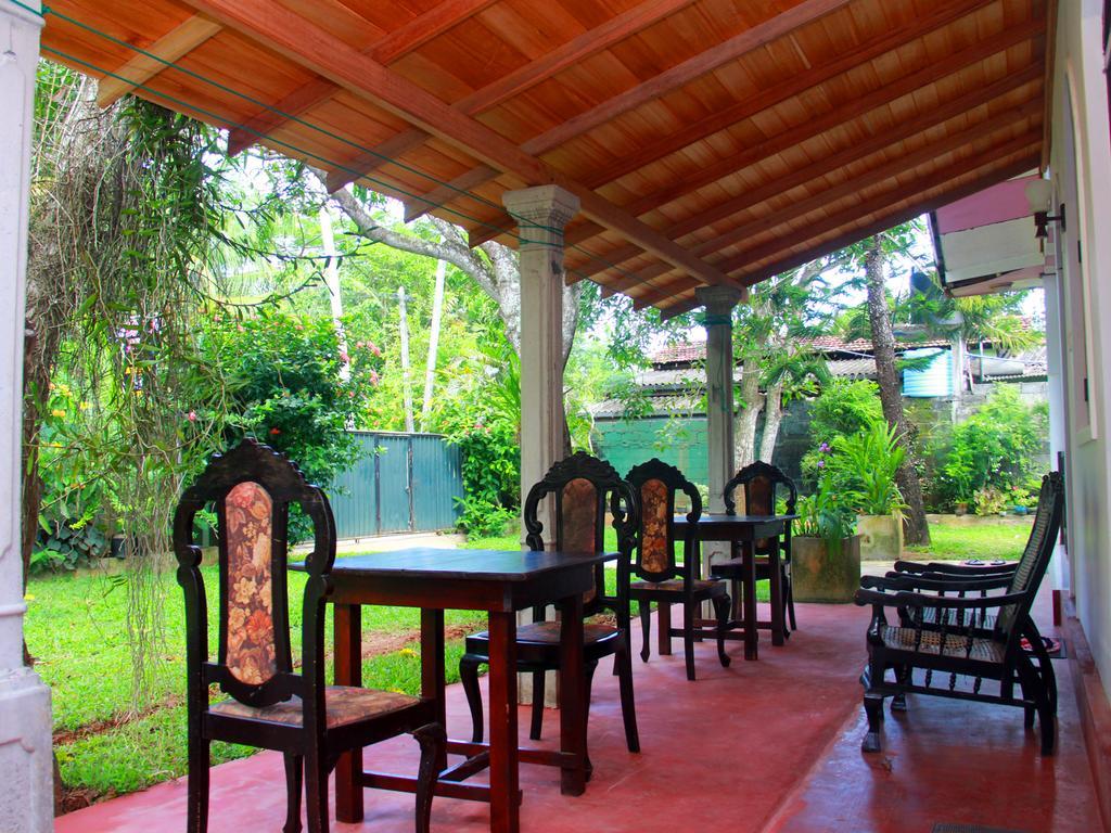 Lotus Villa มิริสซา ภายนอก รูปภาพ