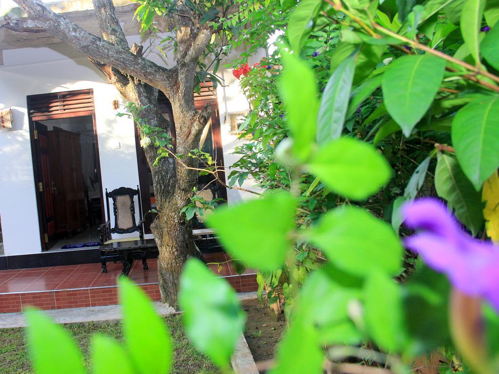Lotus Villa มิริสซา ภายนอก รูปภาพ