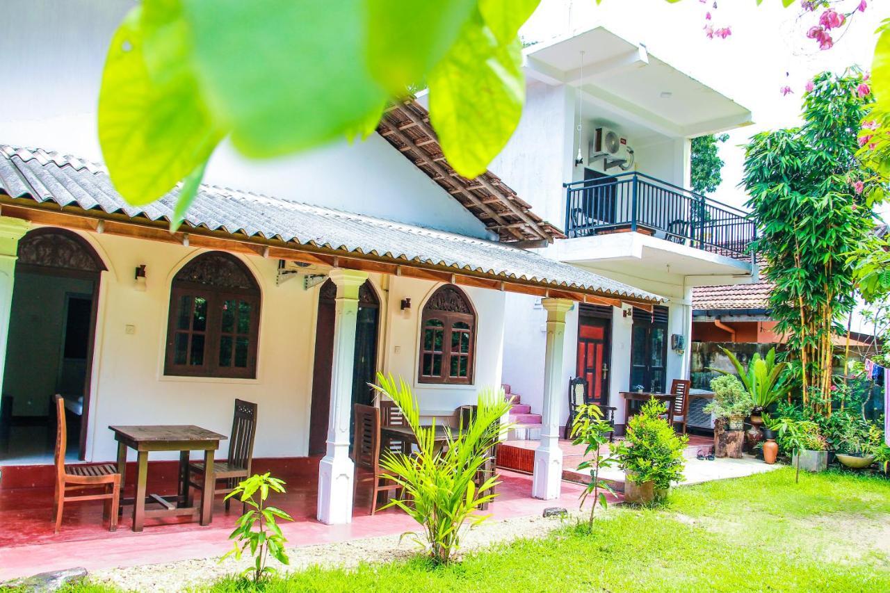 Lotus Villa มิริสซา ภายนอก รูปภาพ